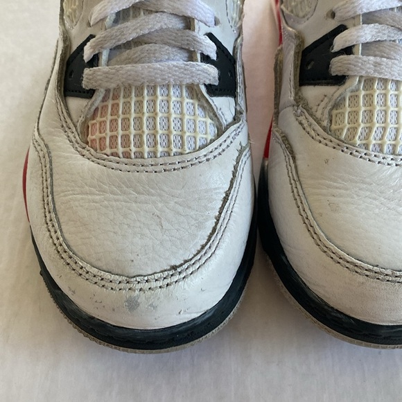 NIKE AIR JORDAN 4 Retro OG Red Cement BQ7669-161 Kid’s Size 12C - Picture 8 of 8